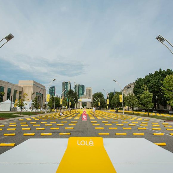 3,000 Yogis Come Together for #LoleWhiteTour