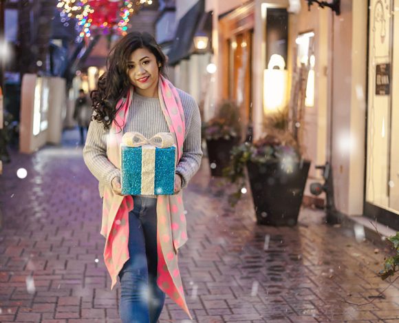 Christmas on the Air: Gray and Pink OOTD