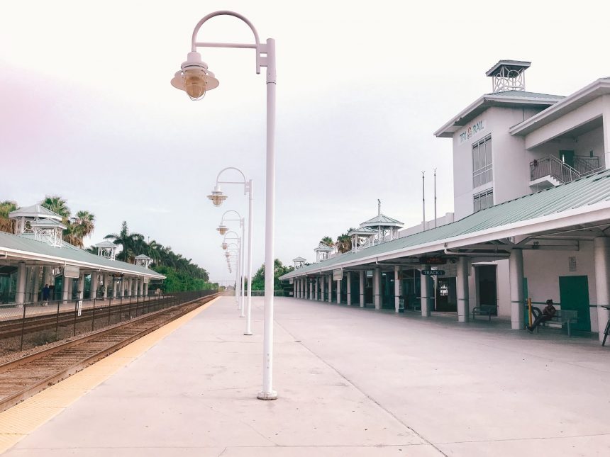 Travel Options: Fort Lauderdale Airport to Miami International Airport