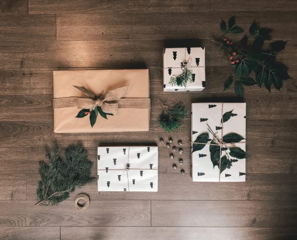 DIYXMAS-1-13 DIY Christmas Wrapping Paper