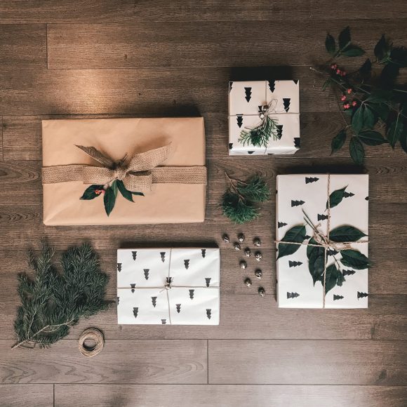 DIYXMAS-1-13 DIY Christmas Wrapping Paper